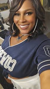 How to become a cornhole player?