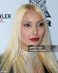 Casey Collier's Instagram, Twitter & Facebook