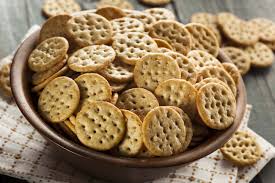 Baked Multigrain Mathri Recipe With Italian Flavors Recipe Homemade Crackers Homemade Crackers Recipe Tea Time Snacks