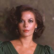 Eve Powell's Instagram, Twitter & Facebook