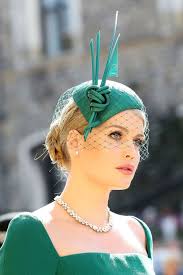 Die nichte von lady di stahl allen die show! Lady Kitty Spencer Hat Den Coolsten Job Der Royal Family Royal Wedding Guests Wedding Guest Fascinators Kitty Spencer Royal Wedding