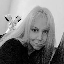 Remind teen drivers to drive carefully during graduation season