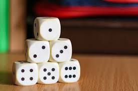 10 Leuke Spelletjes Voor Binnen Voor Volwassenen