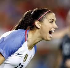 Alex morgan was born on july 2, 1989 in diamond bar, california, usa as alexandra patricia morgan. Alex Morgan Weiblicher Us Fussballstar Betrunken Aus Disney World Geworfen Welt