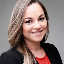 Shelly Torres's Instagram, Twitter & Facebook