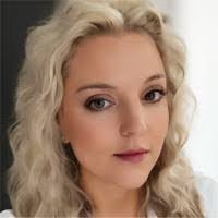 Marilyn Stough's Instagram, Twitter & Facebook