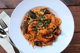 Pates Spaghetti Aux Fruits De Mer Tallarines Con Mariscos Seafood Recipes Spaghetti Recipes Recipes