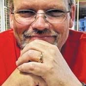 Lisa Behrends's Instagram, Twitter & Facebook