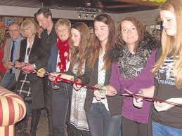 Nachdem der estrich getrocknet ist, beginnen die fliesenarbeiten. Offene Jugendarbeit Ascheberg Weiht Neue Raume Am Kirchplatz Ein Herbern