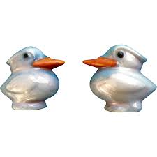 Vintage Salt Pepper Shakers Ceramic Lusterware Kookaburra Birds Japan Figurines Salt Pepper Shakers Pepper Shaker Salt And Pepper