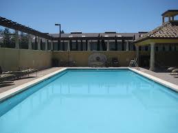 Both dogs and cats are permitted, but pets may not be left unattended in guest rooms. Check Out Healdsburg S Family Friendly Best Western Dry Creek Inn