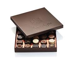 Coffret 25 Pralines Assortis Sans Doute Les Meilleurs Pralines Du Monde Chocolat Chocolat De Luxe Chocolat Maison