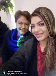 🩷FESTEJA A LA REINA DEL HOGAR🩷 Lo único que tienes que hacer es: 🔺 Subir  un comentario en esta publicación con una fotografía de tu mamá, su nombre  y lugar de procedencia.