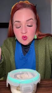 Lisa Pickle's Instagram, Twitter & Facebook