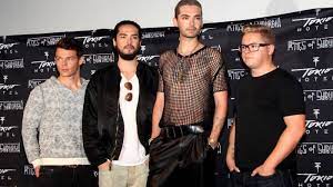 Featuring production by the likes of the matrix, guy chambers, and desmond child, the album was released worldwide in 2009 and topped the german charts, becoming the band's third album to do so. Tokio Hotel Neuer Song Ist Gntm Titel