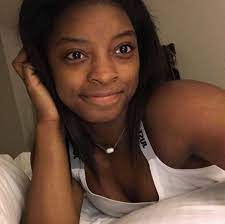 Ity streets with skateboard in hands, millenial, youth lifestyle. Cute 14 Year Old Black Girls On Instagram Best Fashion Bloggers Street Style Instagrams To Follow In 2019 This Website Requires You To Be 21 Years Of Age Or Older Muhammadzeinraniry