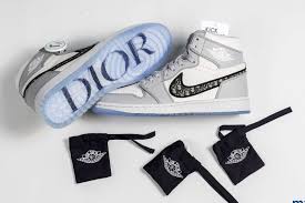 Check spelling or type a new query. Sepatu Ratusan Juta Rupiah Kolaborasi Nike Air Jordan Christian Dior Antara News