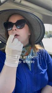 😃 .. Sorry, I don't know who the woman in the video is, but if you know,  please inform me so that i can give her proper credit..