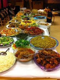 This Platter Of Food That Is Laid Out On This Huge Table Has Some Of The Most Famous Dishes Eaten And Made Afghan Food Recipes Pakistan Food Afghanistan Food