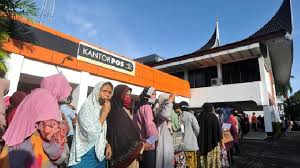 Ketahuilah bahwa kadang daftar diatas juga tidak akurat tergantung lokasi/daerah kamu saat ini. Mensos Minta Kantor Pos Buka Sampai Jam 10 Malam Nasional Tempo Co