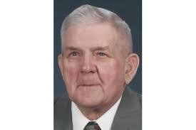 Kelly Cheesman's Instagram, Twitter & Facebook