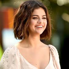 Huge collecttion of celebrity photos, with daily updates. 65 Celebrity Breakup Haircuts We Ll Never Forget