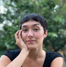 Ella Ferris's Instagram, Twitter & Facebook