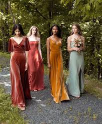25 Perfete Fall Bridesmaid Dresses That Will Drop Jaws Perfete In 2020 Fall Bridesmaid Dresses Chic Bridesmaid Dresses Bridesmaid Dress Colors