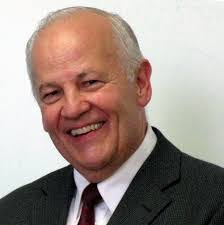 Christopher Snelling's Instagram, Twitter & Facebook