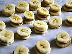 9 Remedes De Grand Mere Pour Soigner Un Bouton De Fievre Rapidement Naturellement Alimentation Banane Beurre De Cacahuete Et Recette
