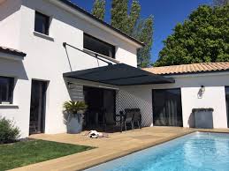 Echantillon client de démonstration easylam, la pergola bioclimatique bois, véritable alternative au tout aluminium. Pack Lames Alu 20mm Toiture Gris Treuil Sam Kit