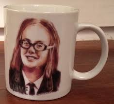 ON THE BUSES Olive WHITE CERAMIC MUG Anna Karen