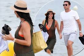 Christine lampard gets emotional in loose women's tribute to nhs. Pregnant Christine Lampard Beams As She And Frank Relax On Luxury Speedboat After Terrifying Stalker Hell Mirror Online