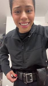 Noelle Wallace's Instagram, Twitter & Facebook