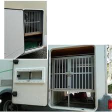 Chenil pour chien intérieur pas cher à taille variable. Cage De Transport Pour Chien En Soute Camping Car Caisses De Transport Sur Mesure Pour Le Transport Et Le Voyage En Voiture Train Ou En Avion Chien Et Chat