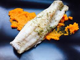 Cefalo al forno con patate e pomodorini ingredienti x 2 persone: Cefalo Con Salsa Di Carote Alla Colatura Di Alici Evolutamente It