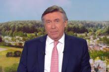 Pour la première fois, le jt de tf1 ouvre ses coulisses aux téléspectateurs et en particulier la « salle de fabrication » du jt. Jacques Legros En Deuil Son Hommage Emouvant En Plein Jt Gala