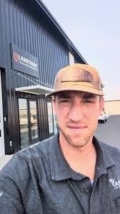 Jeremy Devries's Instagram, Twitter & Facebook