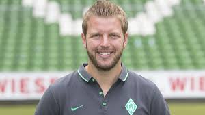 „bis wir in bremen aus dem bus steigen seien freude und erleichterung erlaubt, sagte der trainer des sv werder bremen. Werder Bremens Florian Kohlfeldt In Den Fussstapfen Von Nagelsmann Und Klopp Eurosport
