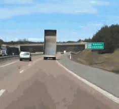 The latest tweets from @policevaudoise Accident Sur L Autoroute Gif Anime Drole Blague Video Blague