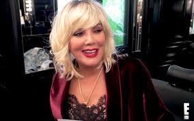 If you like kris jenner haircut, you might love these ideas. Kris Jenner Looks Awfully Familiar With This Blond Shaggy Hair Glamour