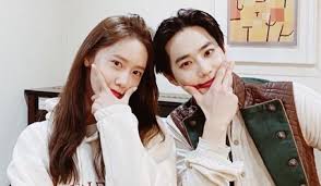 Direstui oleh kedua fans sampai diberi julukan surene, berikut momen kedekatan suho exo dan irene red velvet. Yoona Tulis Komentar Manis Dukung Debut Solo Suho Fans Langsung Gercep Tenangkan Irene