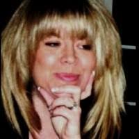 Karen Fullam's Instagram, Twitter & Facebook