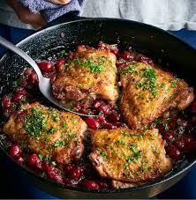 Skillet Chicken With Cranberries Savory Recipe Easy Chicken Recipes Easy Chicken Dinners Skillet Chicken