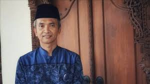 Σv = jumlah varian kata (berdasarkan akar kata). Kajian Tafsir Surat Al Maidah Ayat 2 Bersama Kh Ahmad Zaeni Dahlan