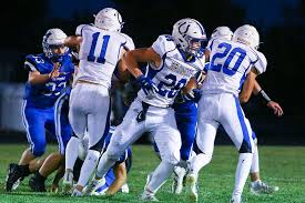 Broncos edge Clippers