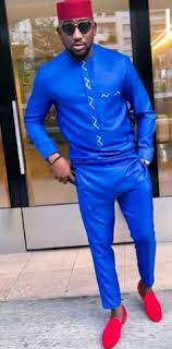 Trouvez le cadeau fait main parfait, des vêtements vintage et tendance, des bijoux uniques et plus encore. 100 Meilleures Idees Sur Modeles Pour Hommes Modeles Pour Hommes Mode Africaine Homme Tenue Africaine Pour Homme