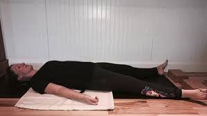 Entdecke rezepte, einrichtungsideen, stilinterpretationen und andere ideen zum ausprobieren. A Winter Yin Yoga Sequence To Call On The Light Within