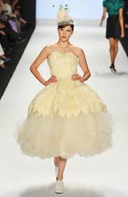Project Runway Kenley Spring 2009 Rtw Alexander Mcqueen Wedding Dresses Extravagant Wedding Dresses Fashion