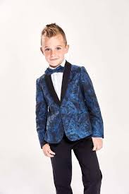10 abiti da cerimonia bambini che urlano l'estate. Lunghezza Presumere Mob Abiti Cerimonia Bambino Armani Centro Della Citta Londra Lionel Green Street